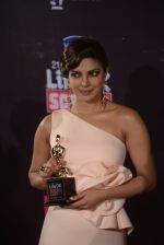 Priyanka Chopra at Life Ok Screen Awards red carpet in Mumbai on 14th Jan 2015